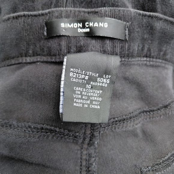 Simon Chang Black Straight Leg Jeans Timeless Style - Picture 7 of 7